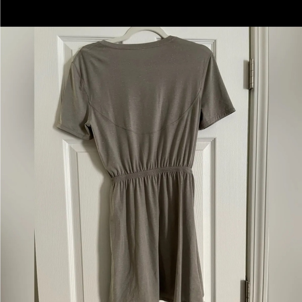 Lululemon Unwind Your Mind Dress
Dark Chrome / White - Picture 5 of 6